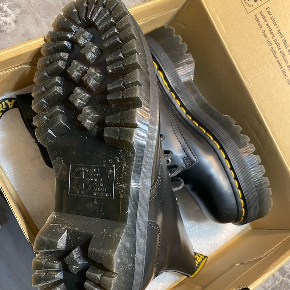 Doc martens boots - Picture 3 of 6